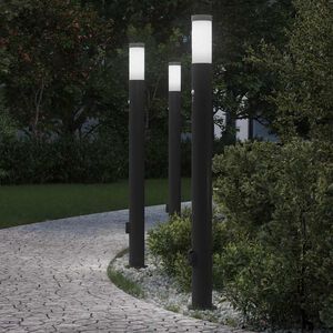 vidaXL Ap&scaron;vietimo stulpeliai su jutikliu ir lizdu, 3 vnt., 110 cm, nerūdijantis plienas, IP44