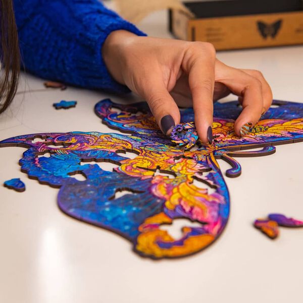 UNIDRAGON Medinė dėlionė Intergalaxy Butterfly, 199 detalės, 32x23cm