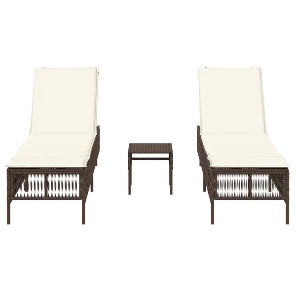 vidaXL Saulės gultai su staliuku, 2vnt., rudos spalvos, poliratanas