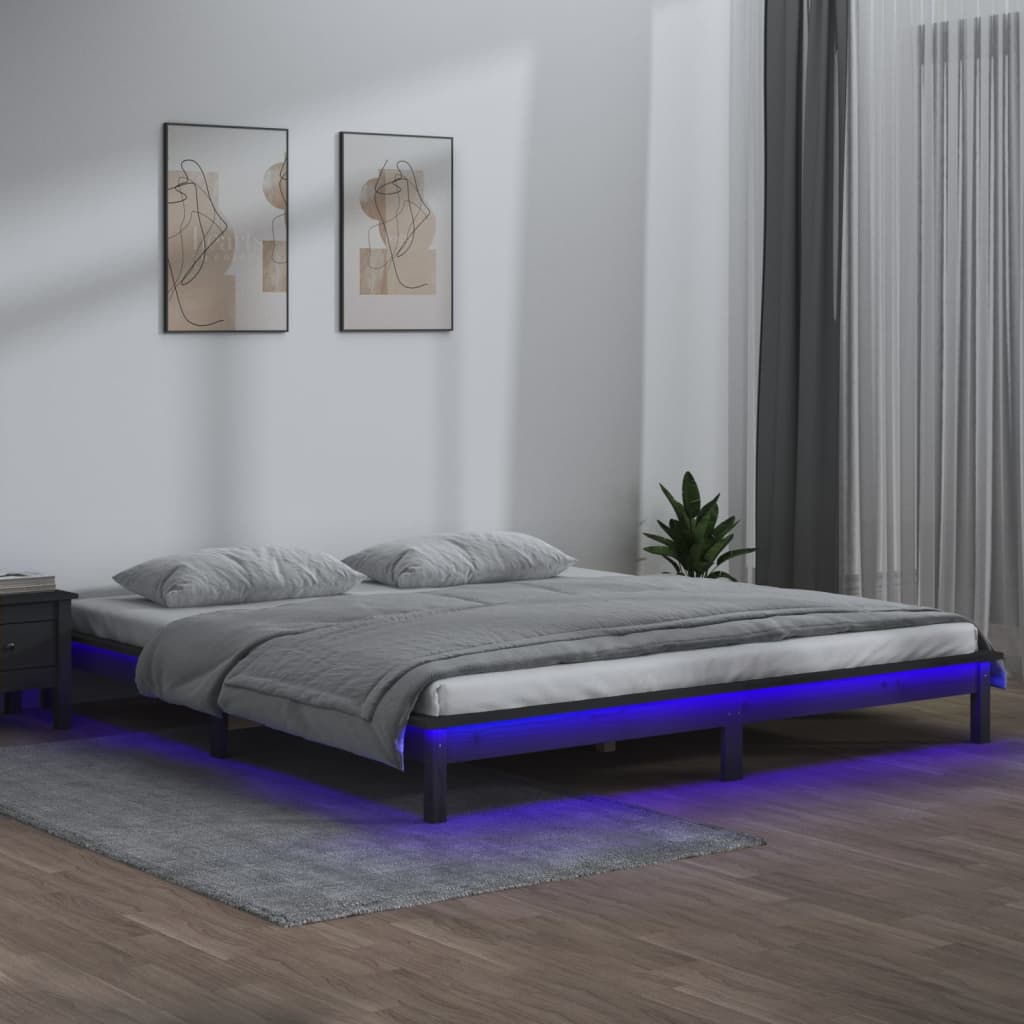 vidaXL Lovos rėmas su LED, pilkos spalvos, 140x190cm, medienos masyvas